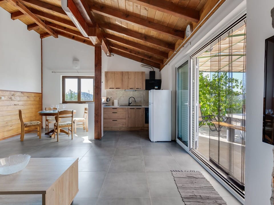 Wood, Flooring, Ceiling, Floor, Home, Furniture, Hardwood, Beam, Chair, Wood Stain