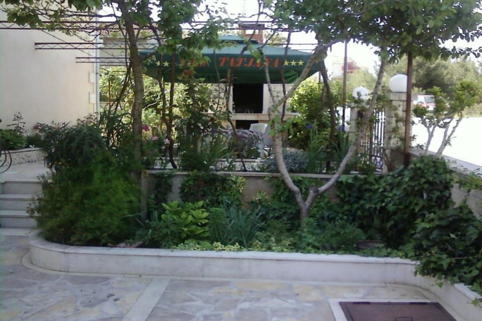 Garden [summer]
