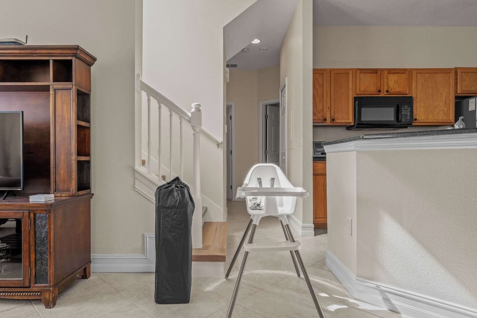 Townhome, Multiple Beds, Pool Access, Pool View (Palm Tree in Paradise) | Interior