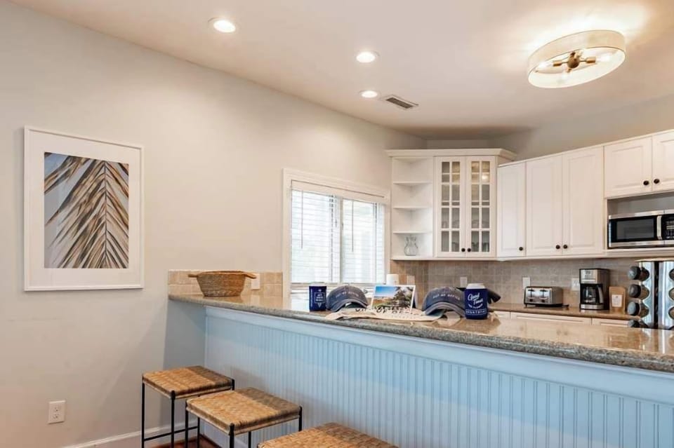 Modern, upgraded kitchen with everything you need!