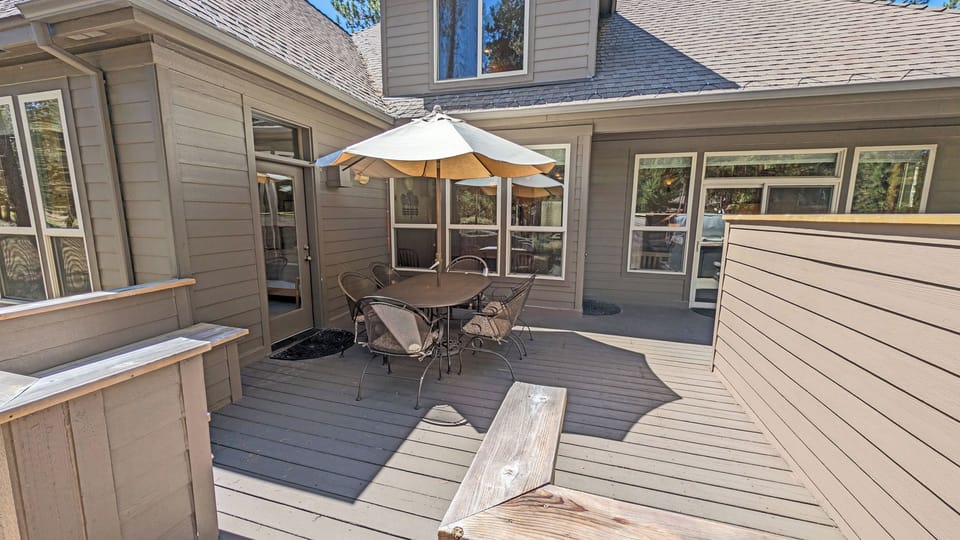 Poplar 16 - Deck area
