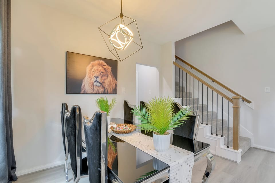 House (3 Bedrooms) | Interior