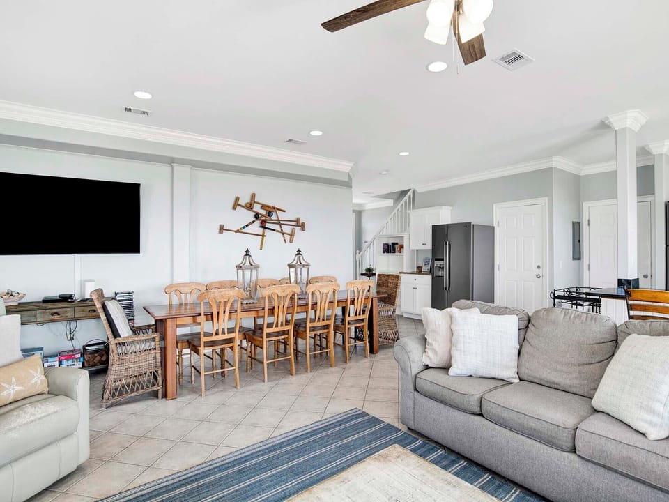 Living Area, Second Floor - Open Floor Plan