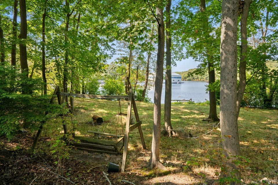 Large (nearly 1/2 acre) of space in front of the lake