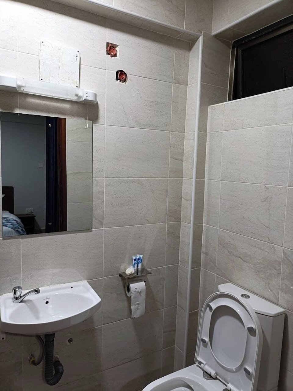 Deluxe Double Room, City View | Bathroom | Shower, bathrobes, slippers, towels