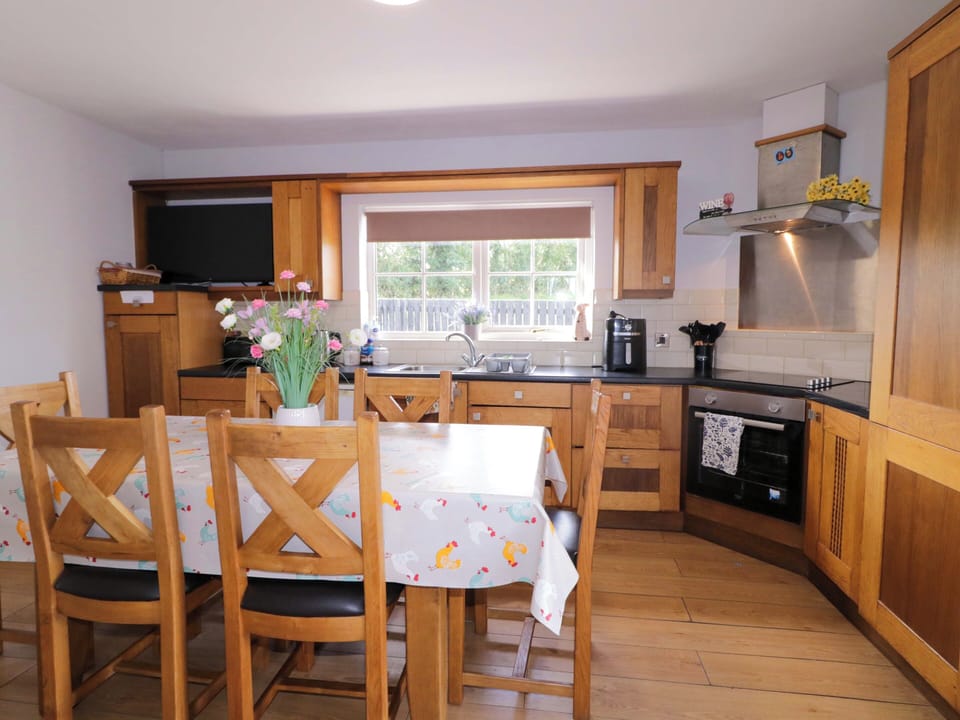 Fridge, microwave, toaster, cookware/dishes/utensils