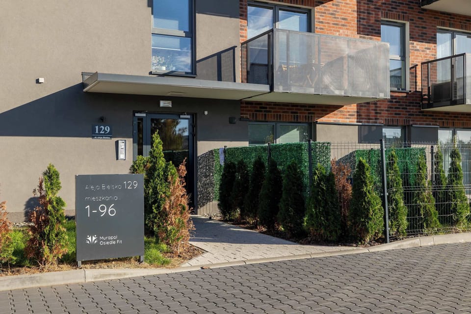Experience urban living in a stylish and modern property.