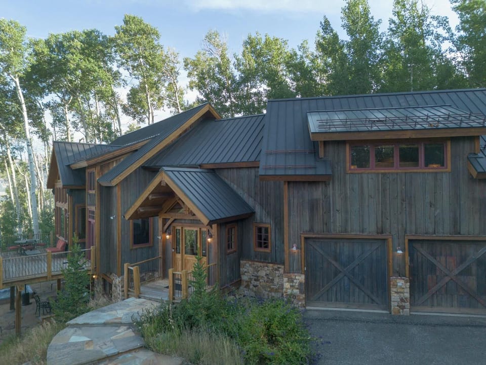 Quakey Lane - Ski Ranches - Strong Elk Lodge by Curate Telluride