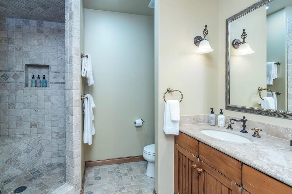 Bathroom 2 - Guest Bathroom - Ensuite bathroom with walk-in shower