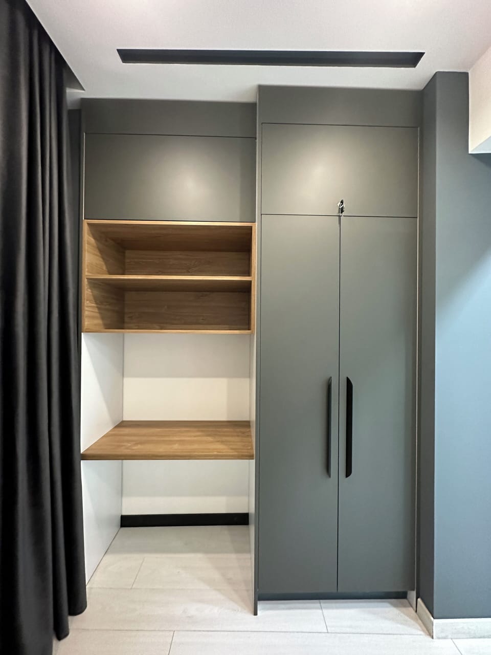 Deluxe Apartment, 2 Bedrooms | Blackout drapes, iron/ironing board, free WiFi