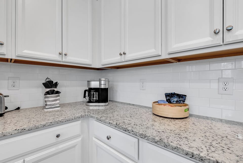Enjoy your morning coffee and cooking essentials right at the kitchen counter.