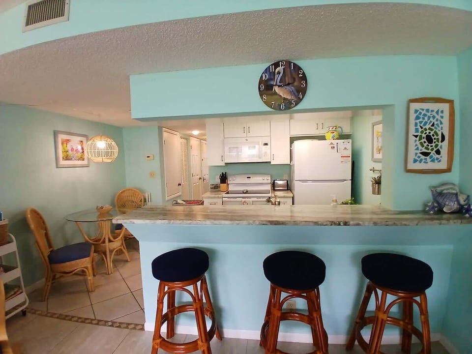 Breakfast Bar