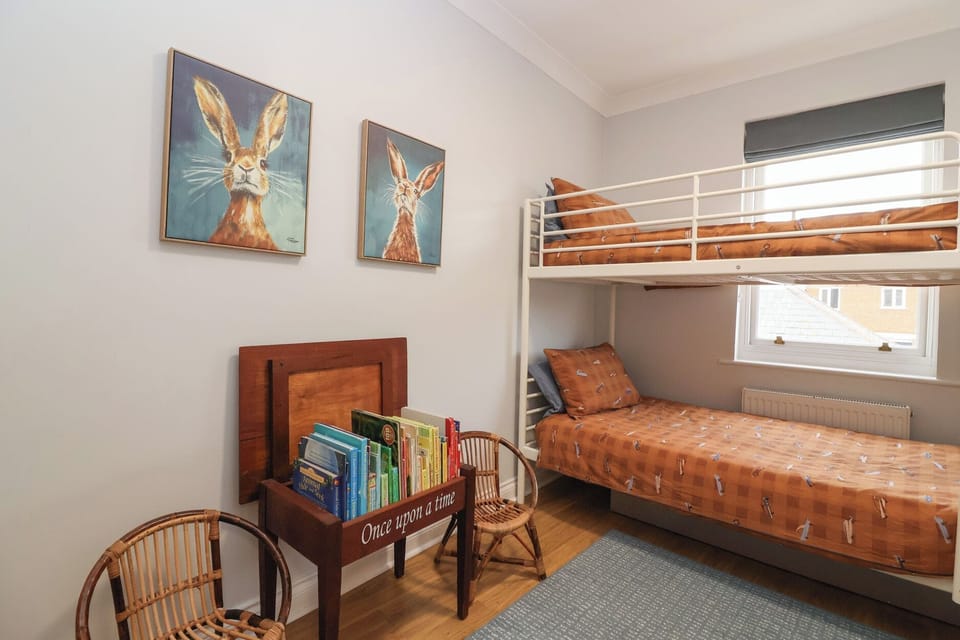 4 bedrooms, individually decorated, individually furnished