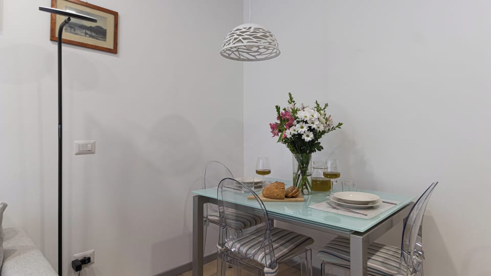 Apartment (1 Bedroom) | Interior