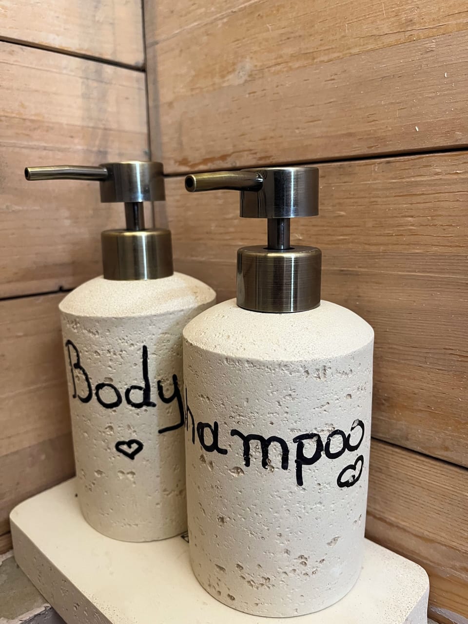 Bathroom amenities