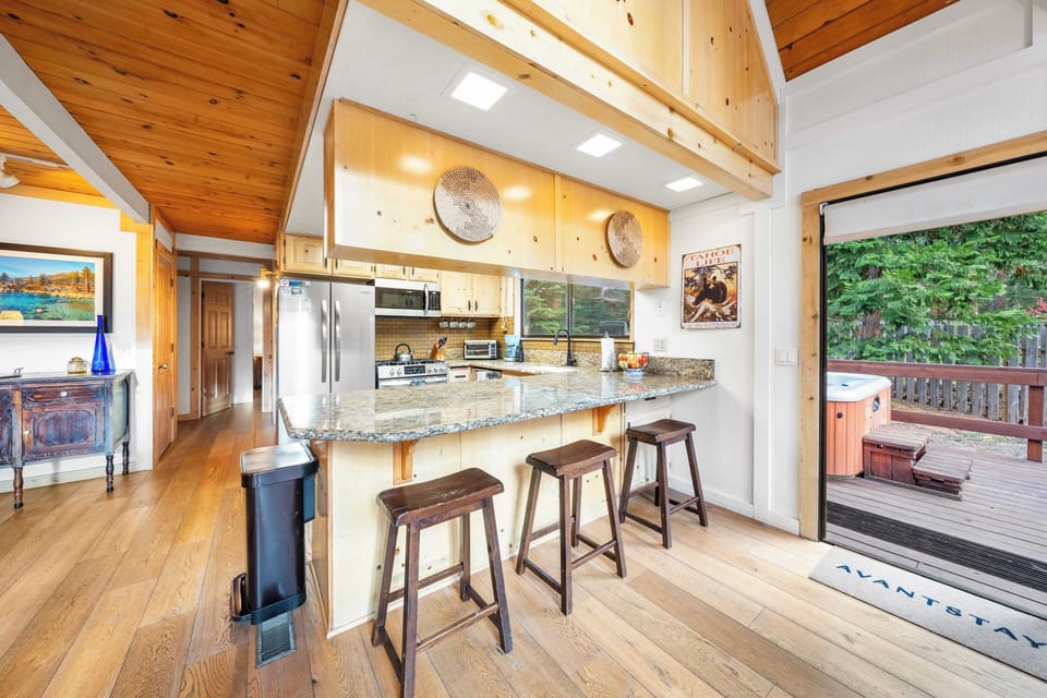 House (4 Bedrooms) | Interior