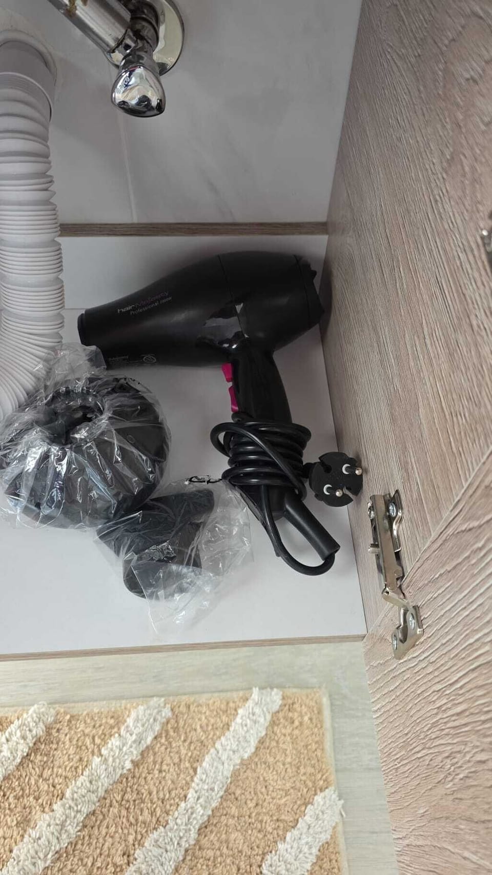 Bathroom amenities