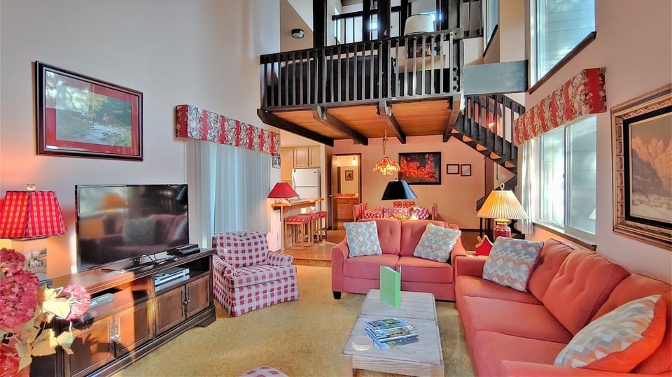 Tennis Village 3 - Main Floor