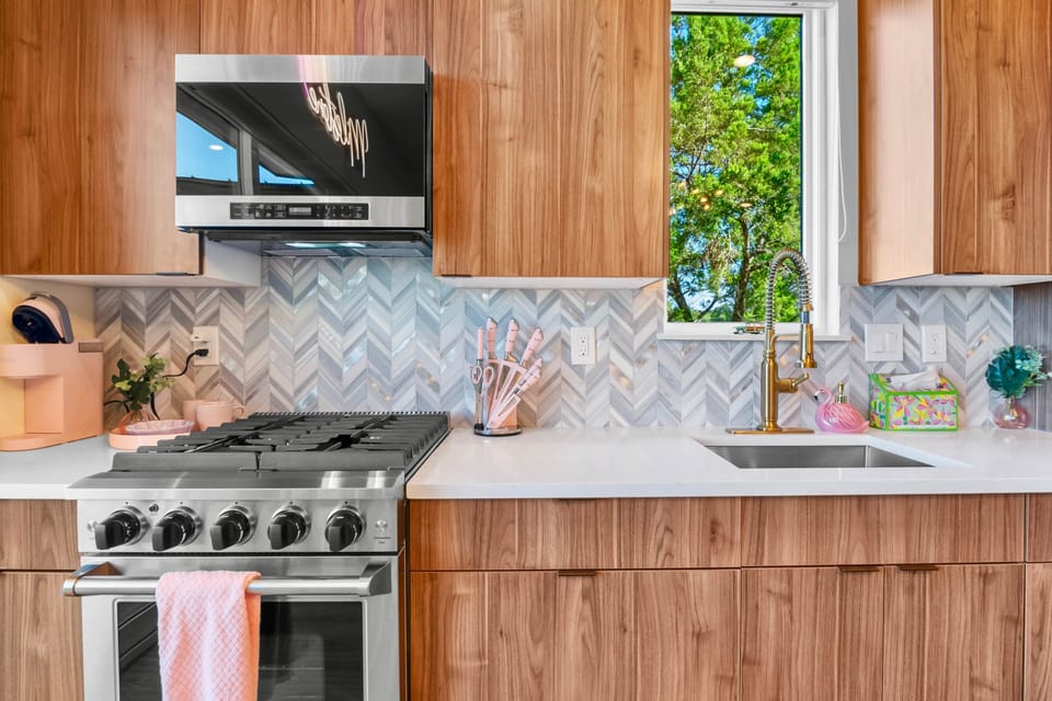 Customer cabinetry with plenty space