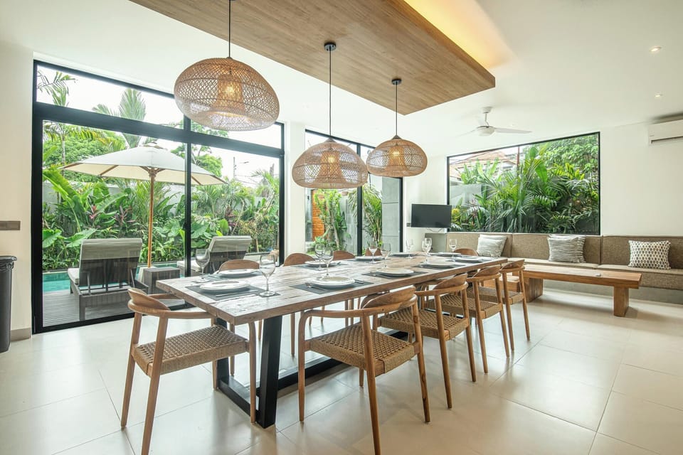 Villa (5 Bedrooms) | Exterior
