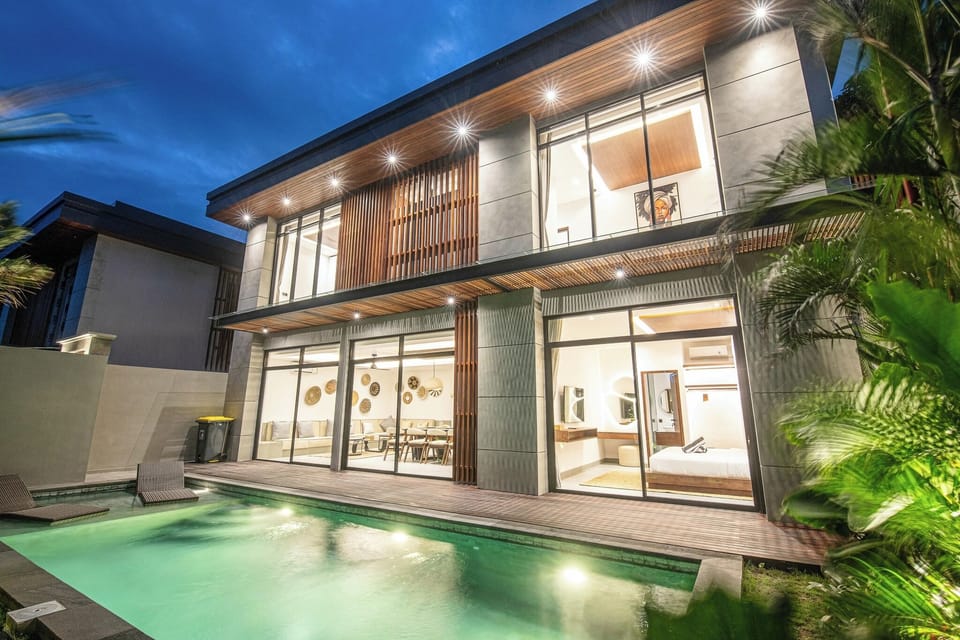 Villa (5 Bedrooms) | Exterior
