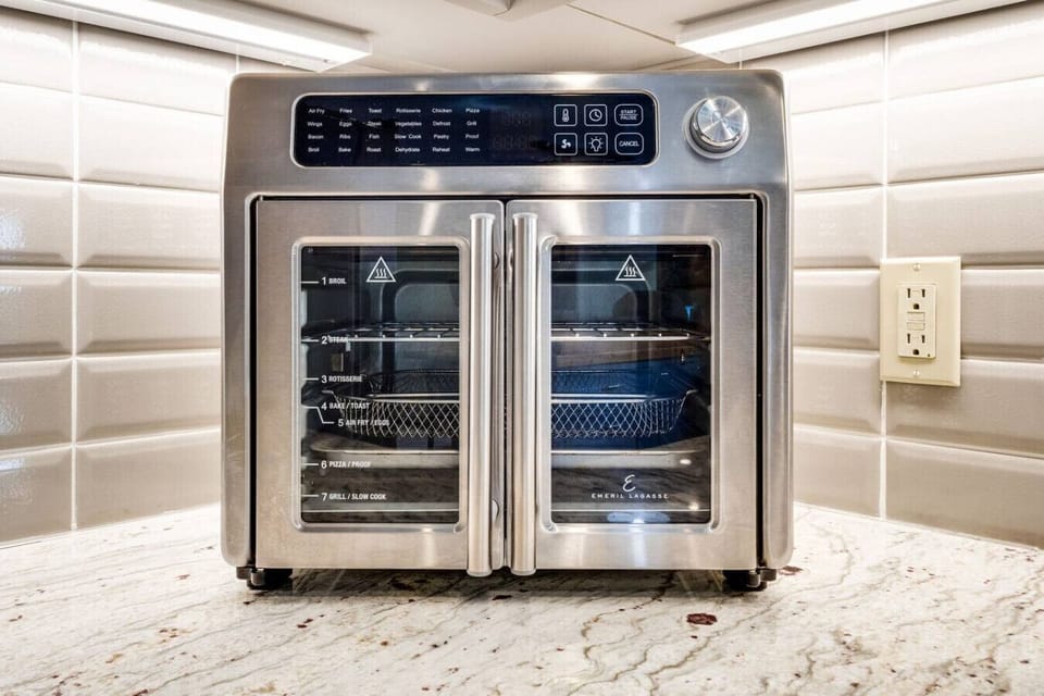 Top of counter toaster oven