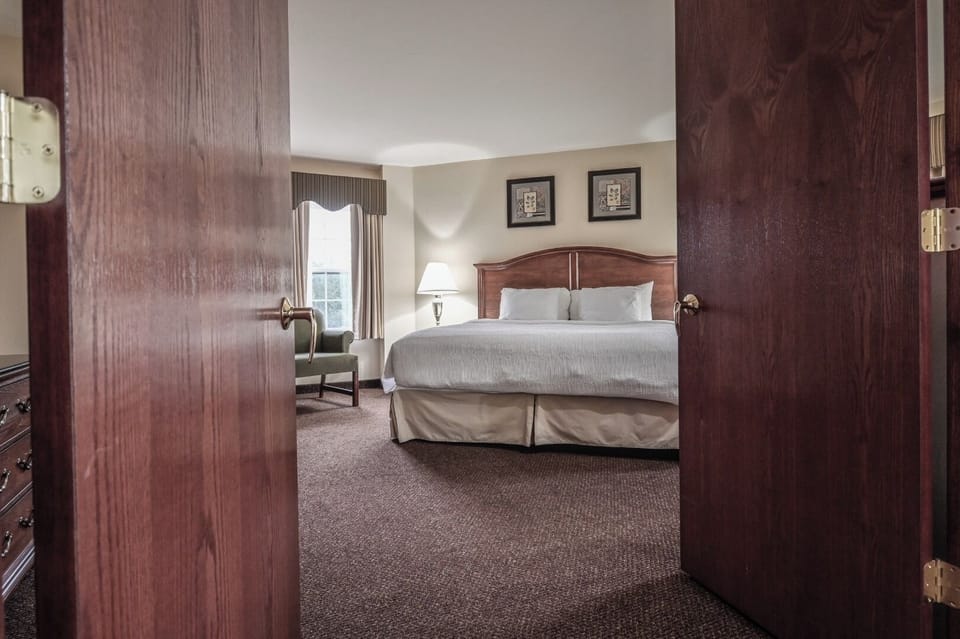 Step into a calm bedroom retreat designed for deep rest.