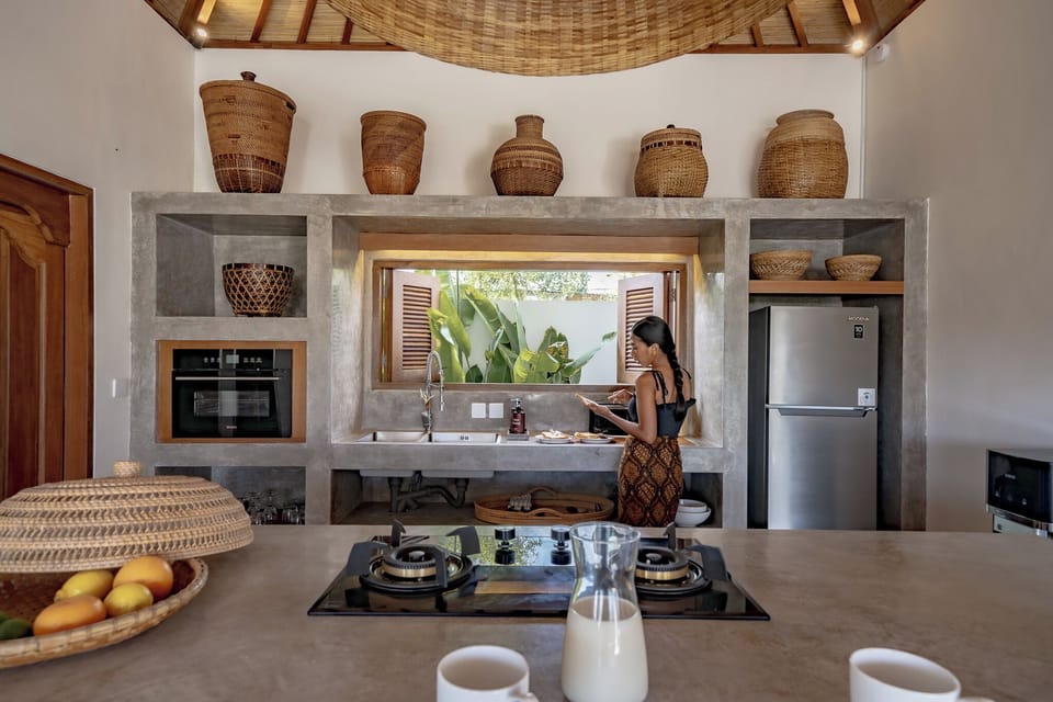 Deluxe Villa, Patio, Pool View | Private kitchen | Fridge, oven, stovetop, cookware/dishes/utensils
