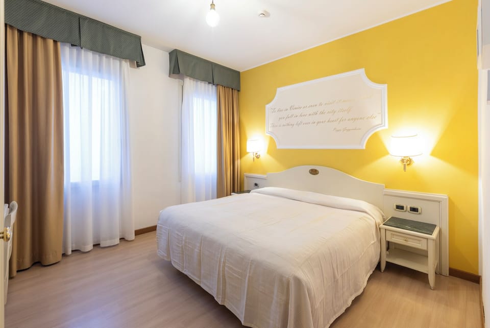 Classic Double Room | Reception