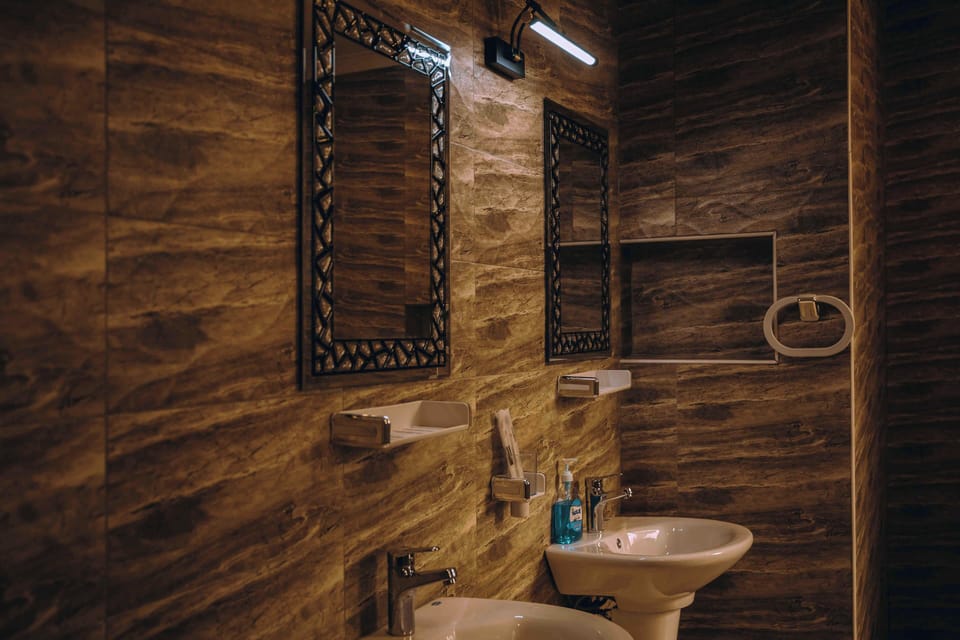 Executive Double Room, Balcony, City View | Room amenity