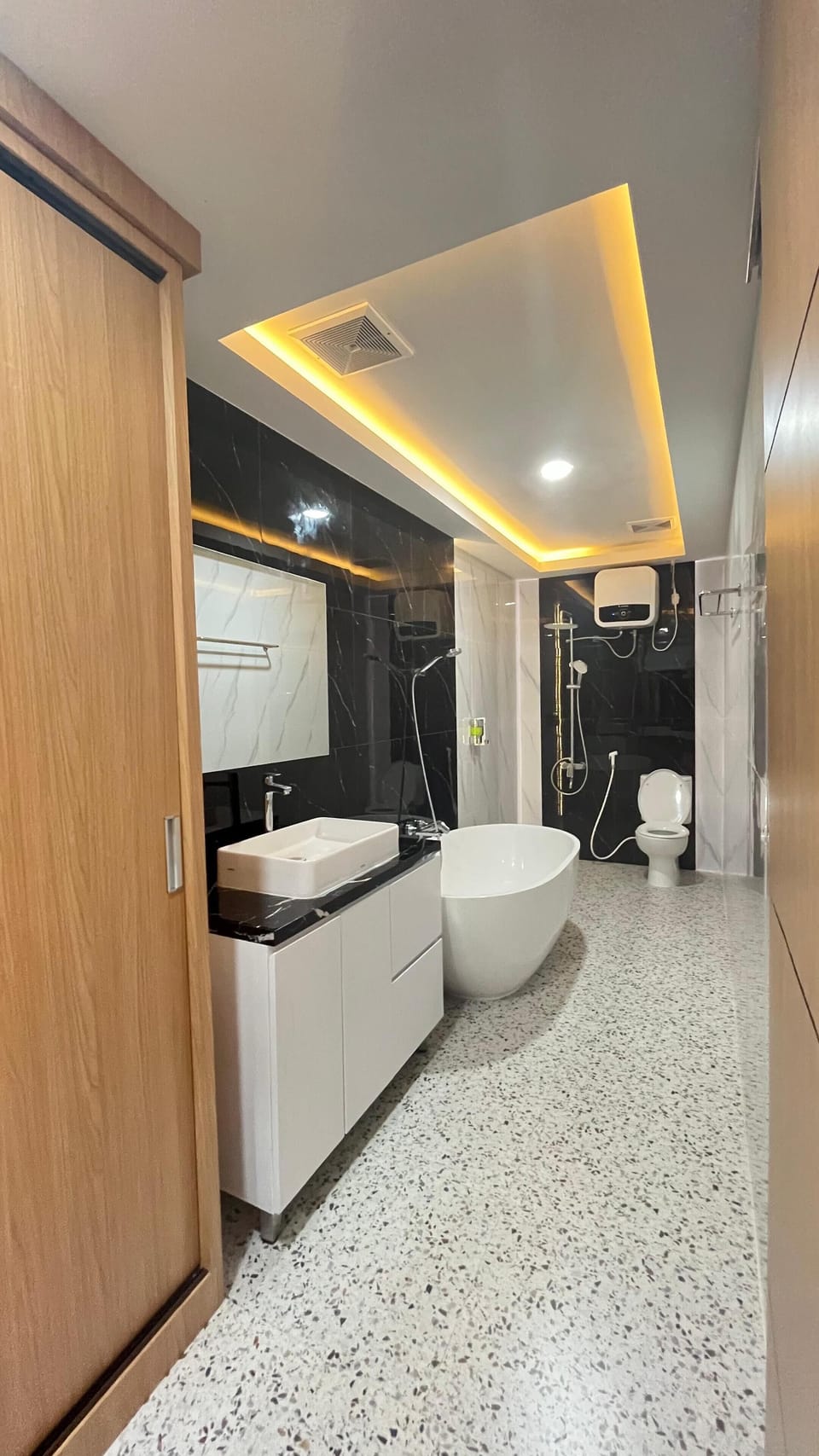 Deluxe Double Room, Garden View | Bathroom | Bidet