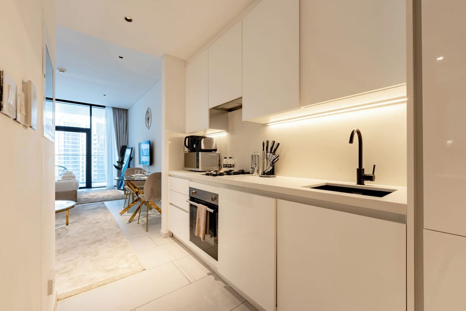 Deluxe Studio, Balcony, City View | Private kitchen | Espresso maker, electric kettle
