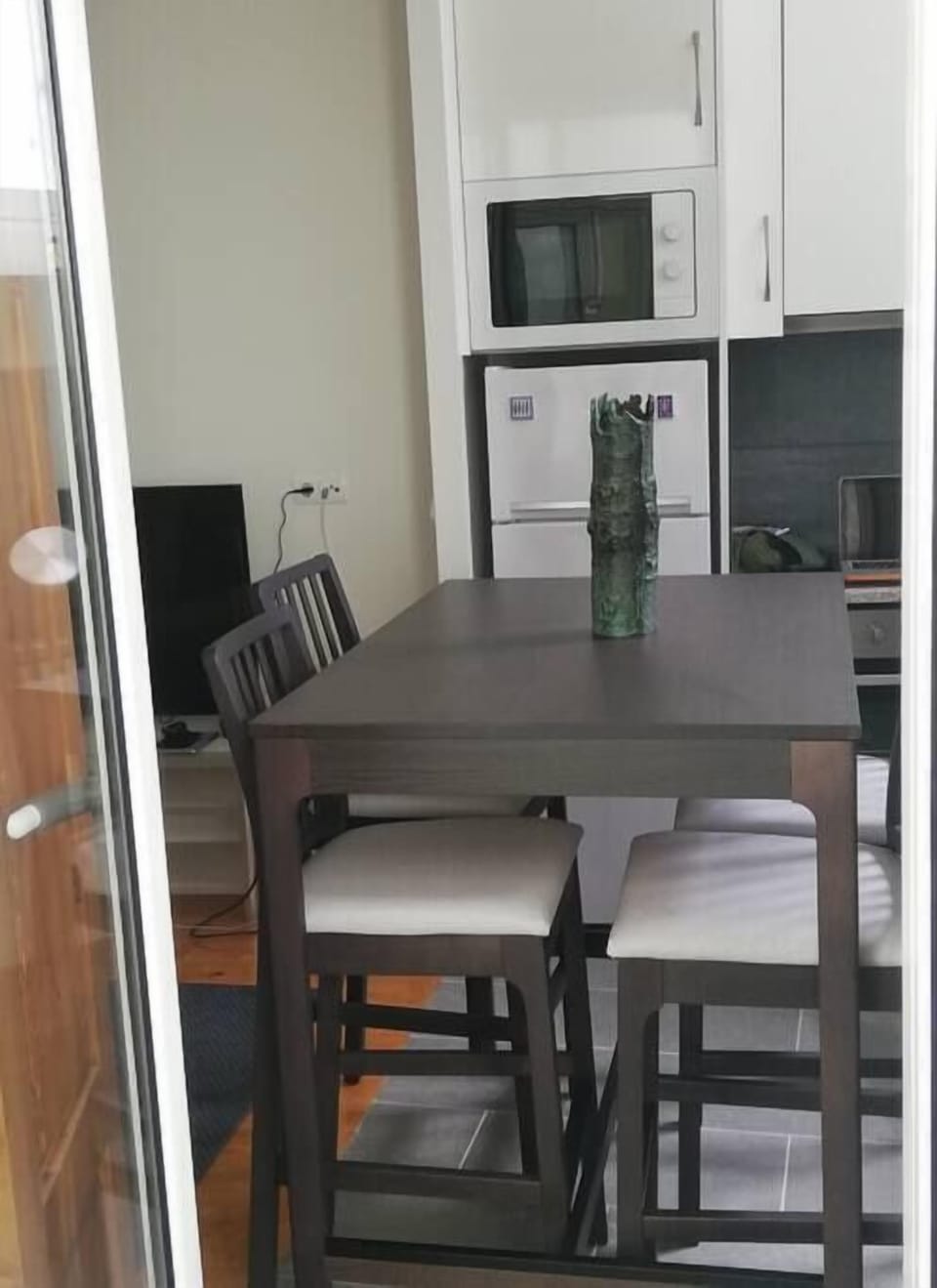 BAR TABLE KITCHEN SO COOL