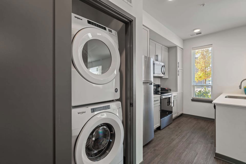 Apartment, 1 Bedroom | Laundry