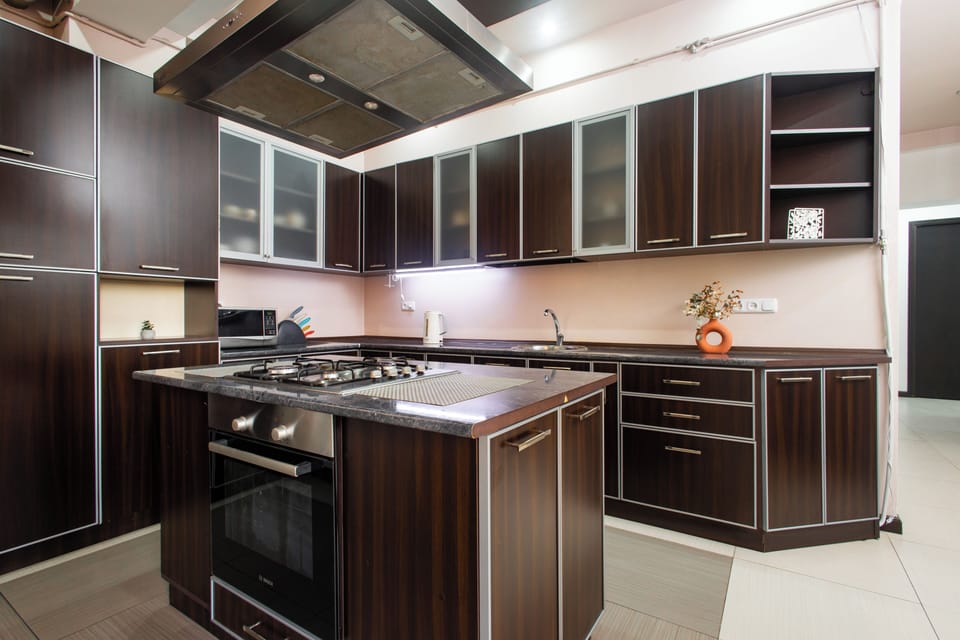 Comfort Apartment, 2 Bedrooms, Balcony, City View | Private kitchen