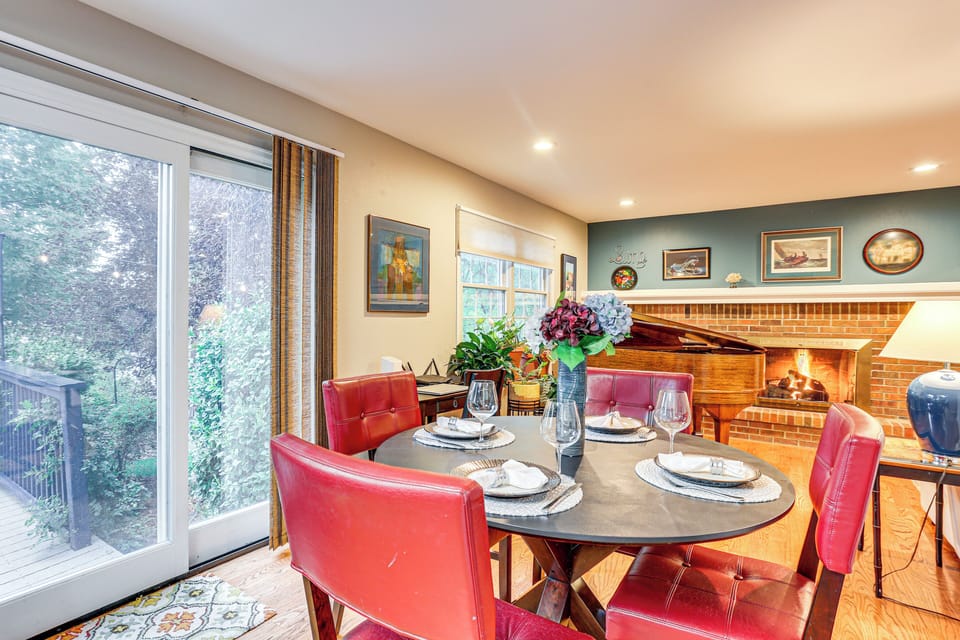 House (5 Bedrooms) | Interior