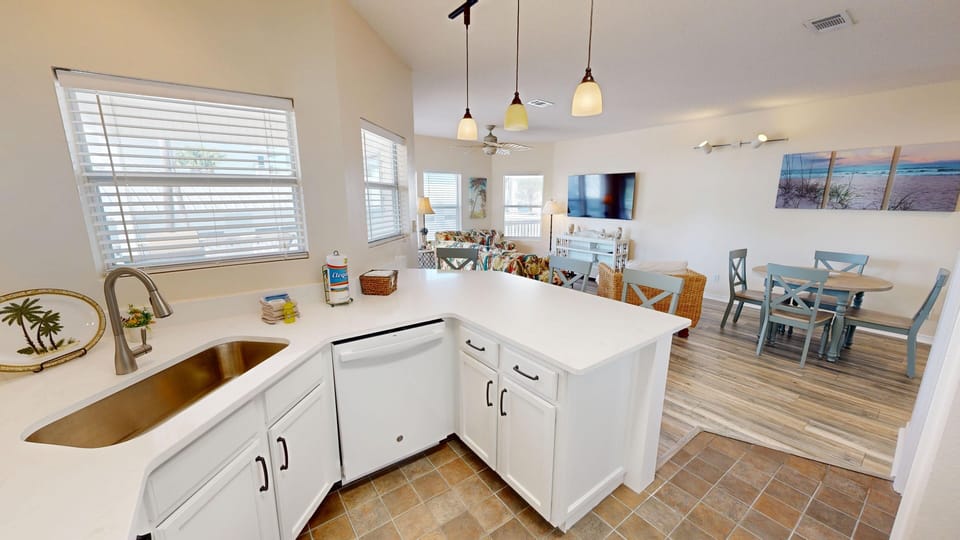 Condo, 2 Bedrooms | Private kitchen | Coffee/tea maker, fridge, oven, stovetop