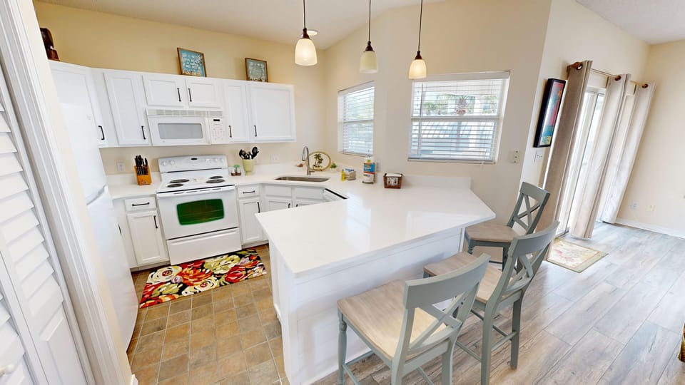 Condo, 2 Bedrooms | Private kitchen | Coffee/tea maker, fridge, oven, stovetop