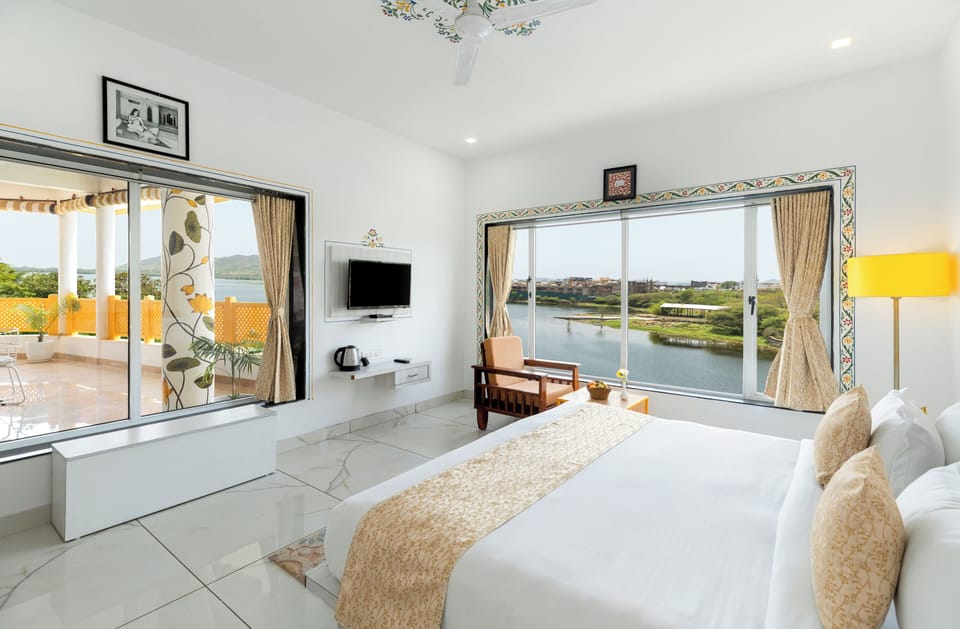 Superior Double Room | Soundproofing, free WiFi