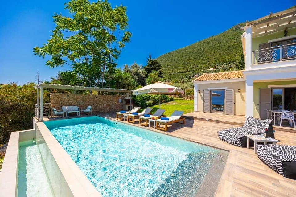 Beautiful villa with private pool and terrace with sea views