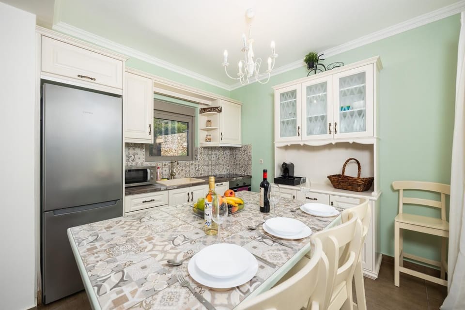 Equipped kitchen