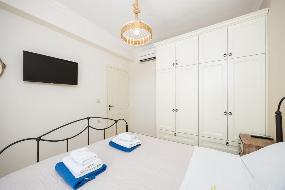 Double bedroom with A/C