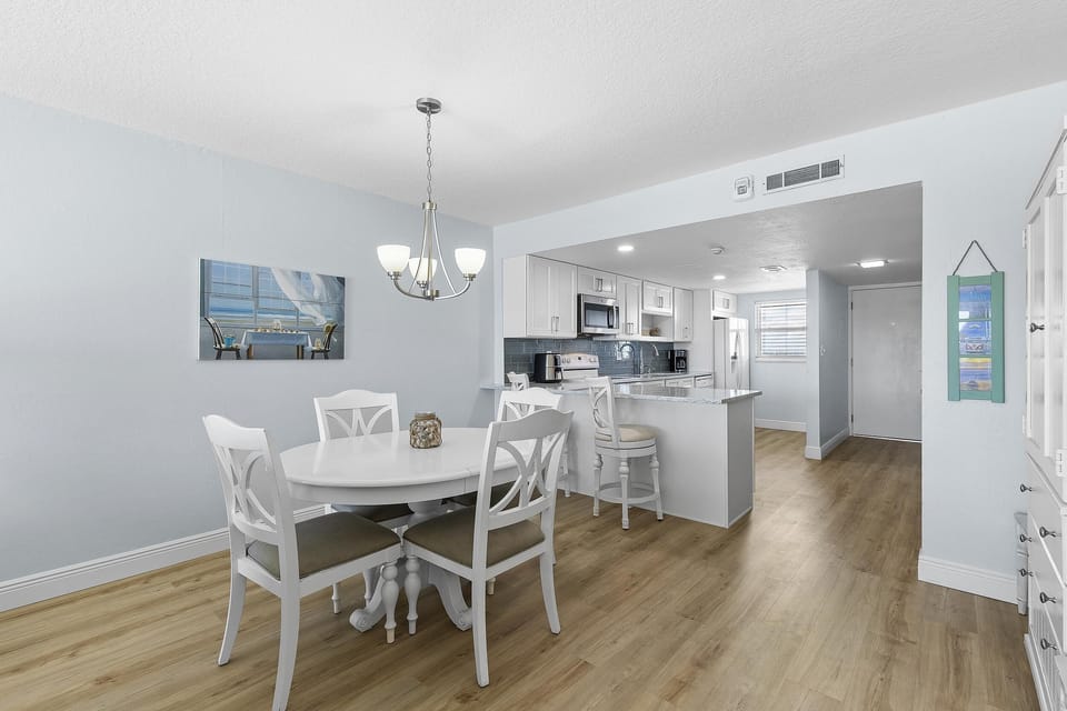 Condo, Multiple Beds (Ponce de Leon Towers 707) | Dining