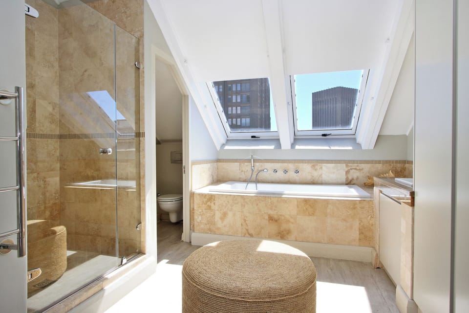Deluxe Penthouse, Patio, City View | Bathroom