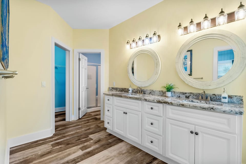 Bathroom #2 - Ensuite bathroom with double vanity 