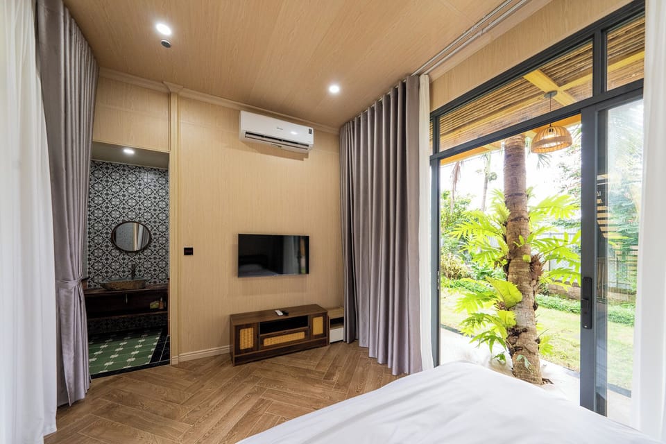 Memory foam beds, desk, blackout drapes, soundproofing