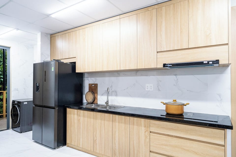 Fridge, stovetop, cookware/dishes/utensils