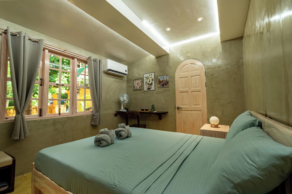 Standard Double Room, Garden View | Interior