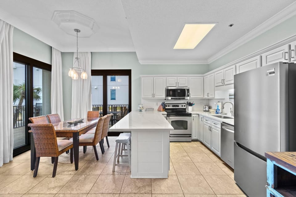 Condo, Multiple Beds (Phoenix East 101) | Private kitchen