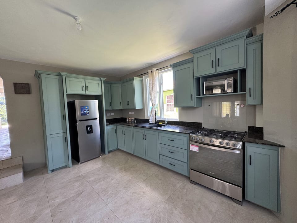 Economy Apartment, Patio, Mountain View | Private kitchen | Highchair